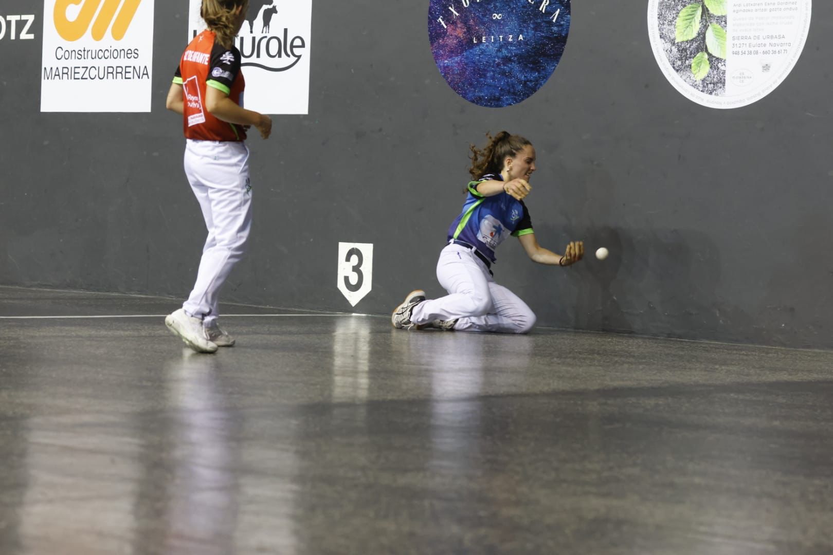 ANE MIREN MENDIBURU ECHENIQUE