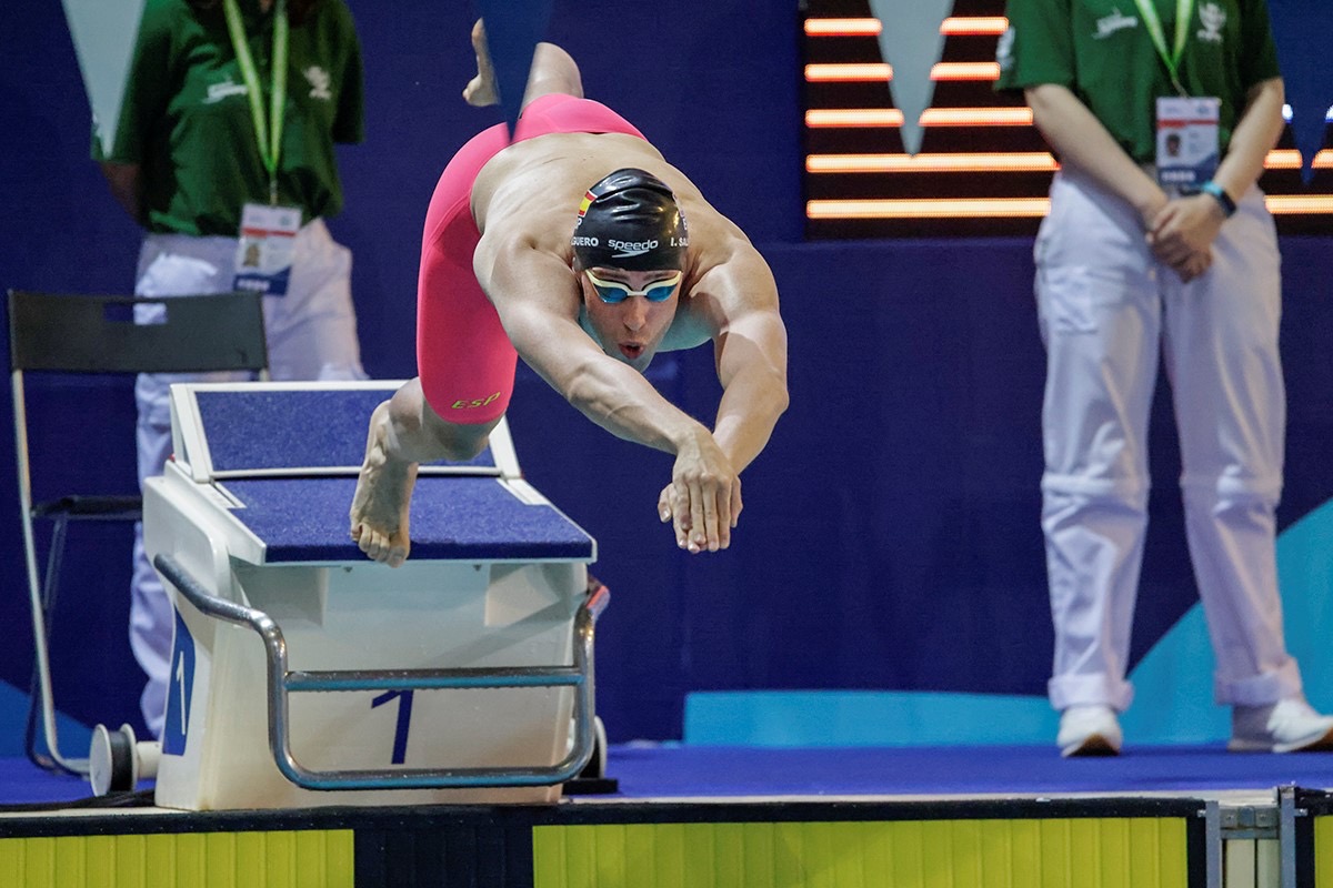 IVÁN SALGUERO OTEIZA