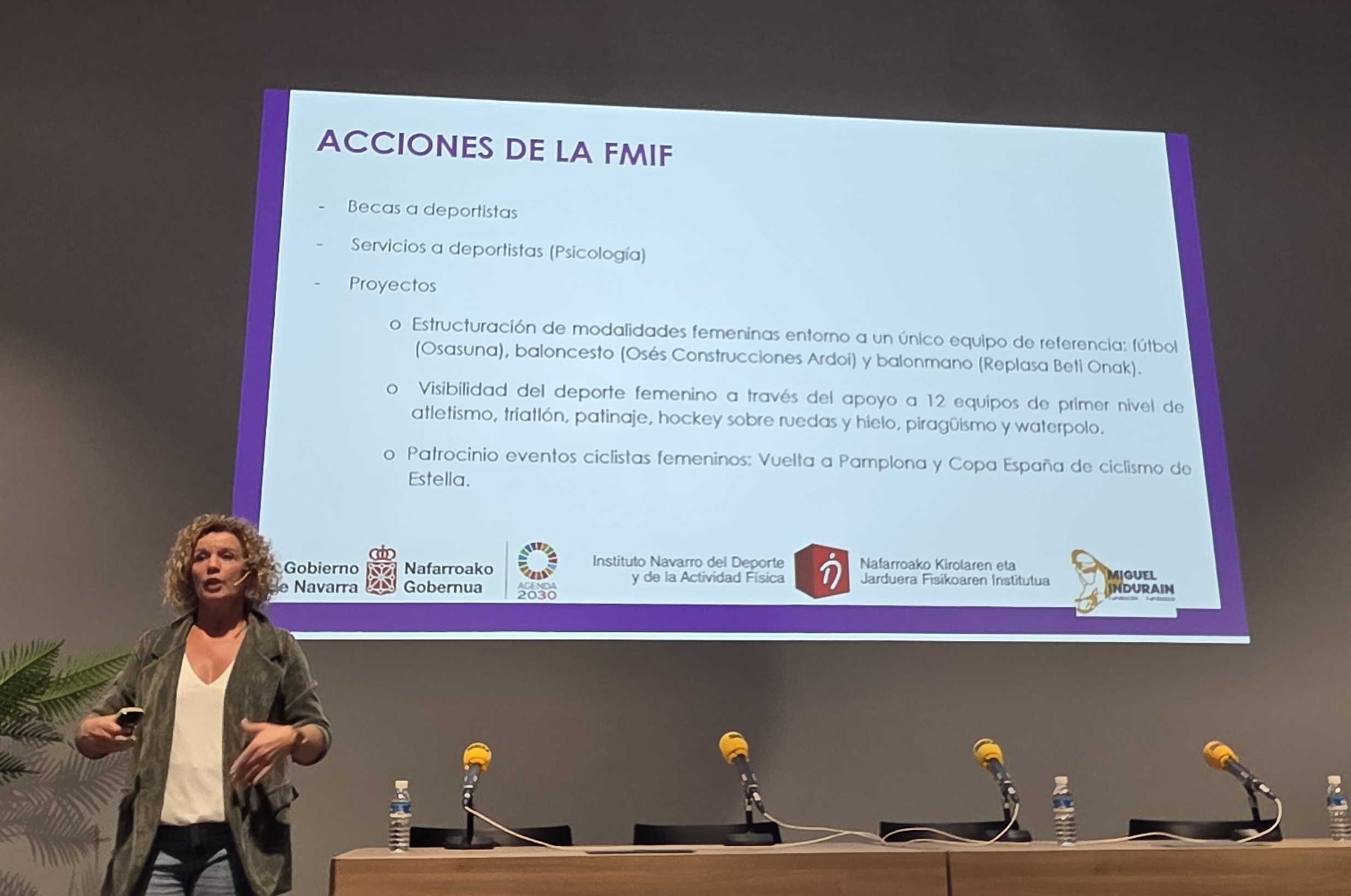 El VIII Congreso Deporte y Mujeres aborda las causas del abandono deportivo prematuro en jóvenes y propone soluciones desde Navarra