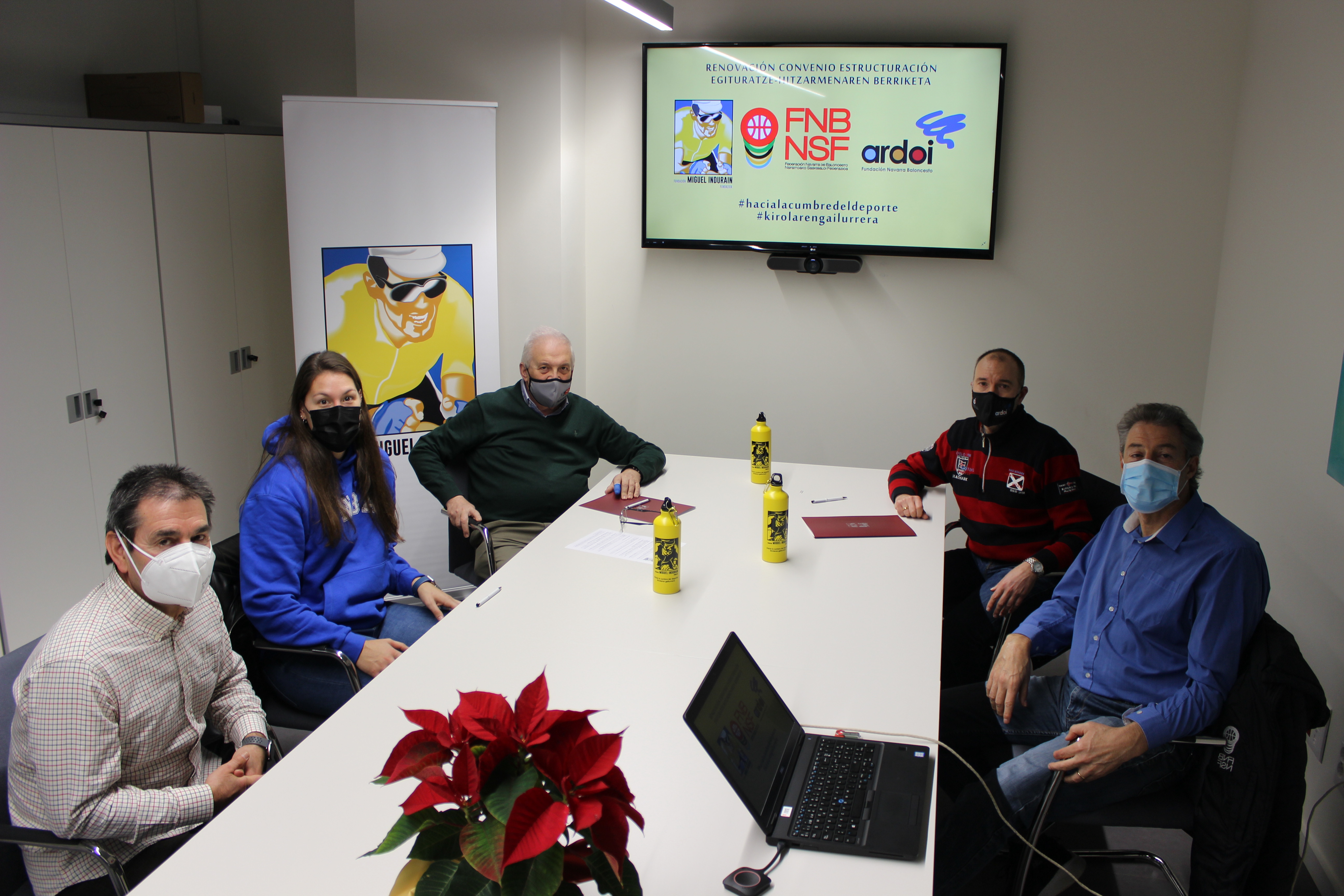 Trabajo en equipo consolidado por una trayectoria deportiva completa en Navarra para el baloncesto femenino