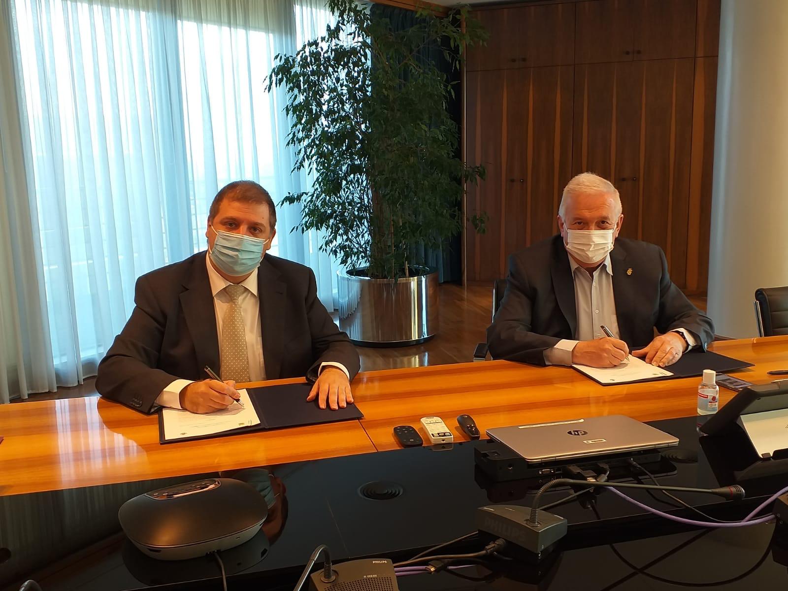 Fundación Miguel Induráin Fundazioa y Correos refuerzan su unión por el deporte navarro