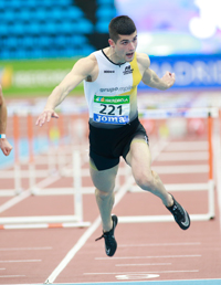 El atletismo navarro hace historia en el Campeonato de España de Pista Cubierta