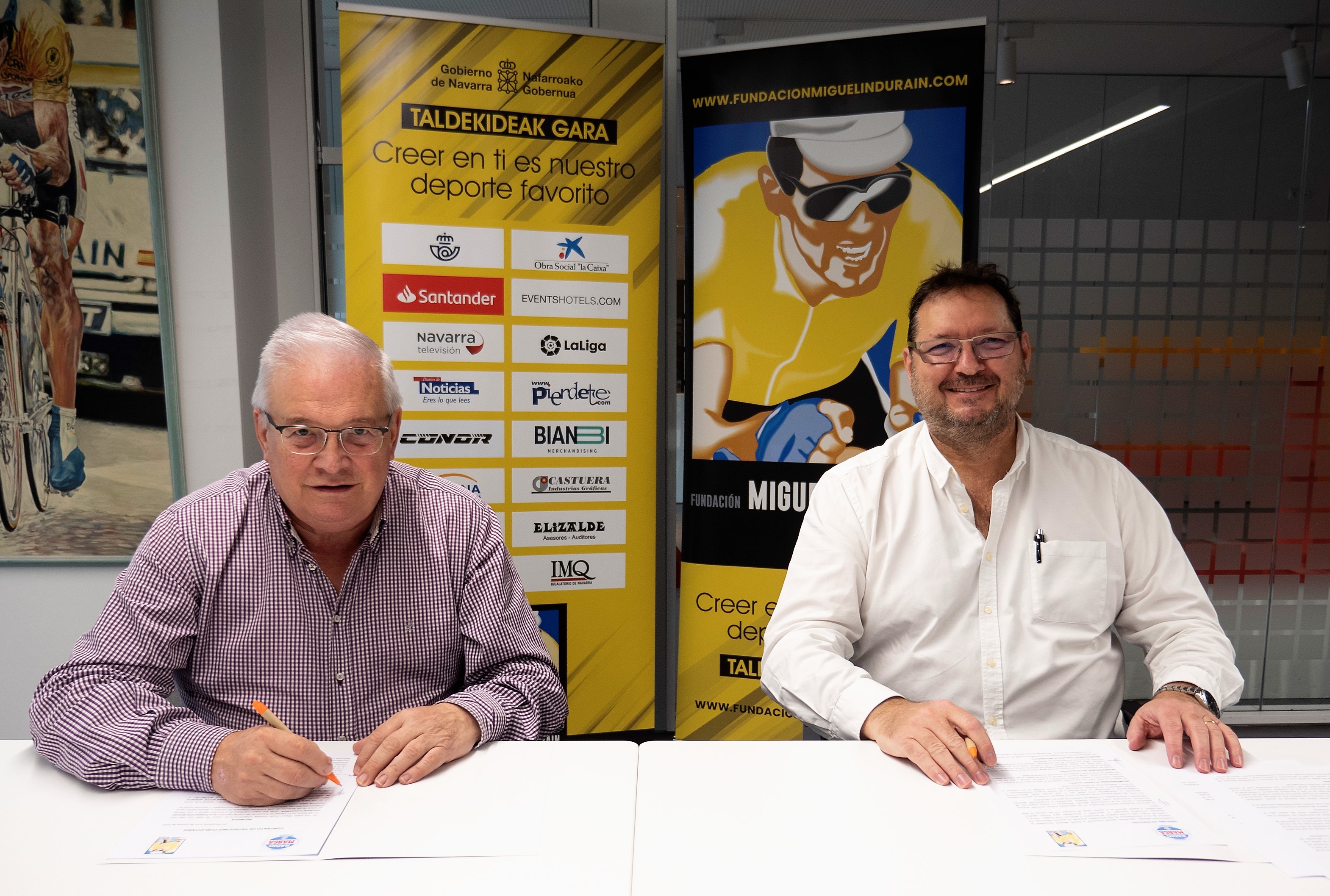 FIRMA DEL ACUERDO DE PATROCINIO CON RADIO MARCA NAVARRA