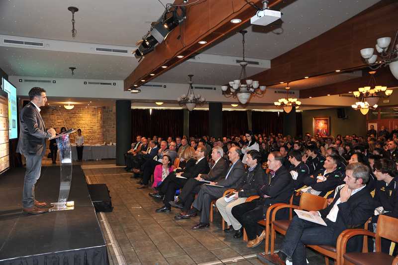 Gala Entrega Becas 2012 - 53