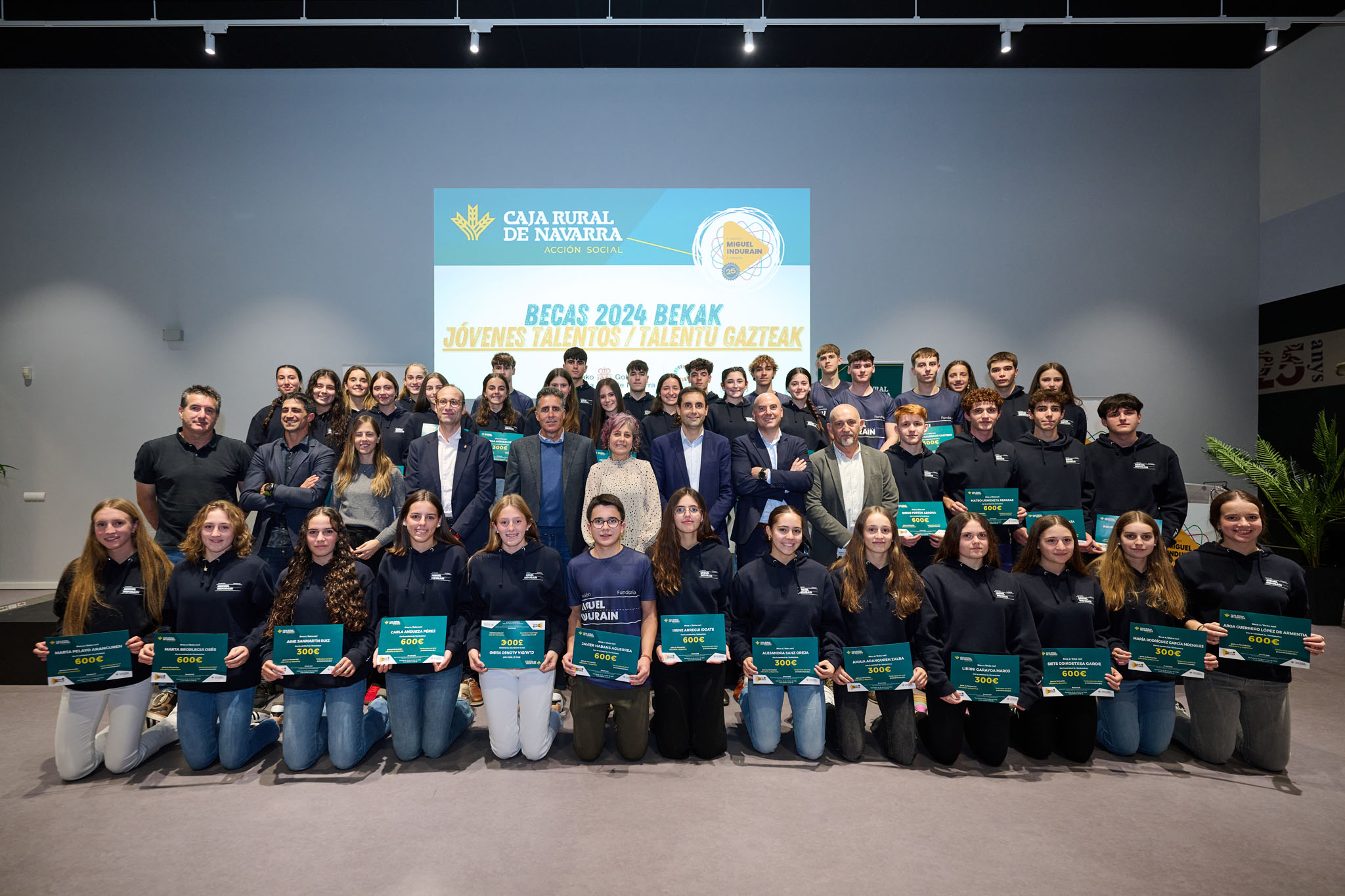 La fiesta de Caja Rural de Navarra y los "Jóvenes Talentos 2024"