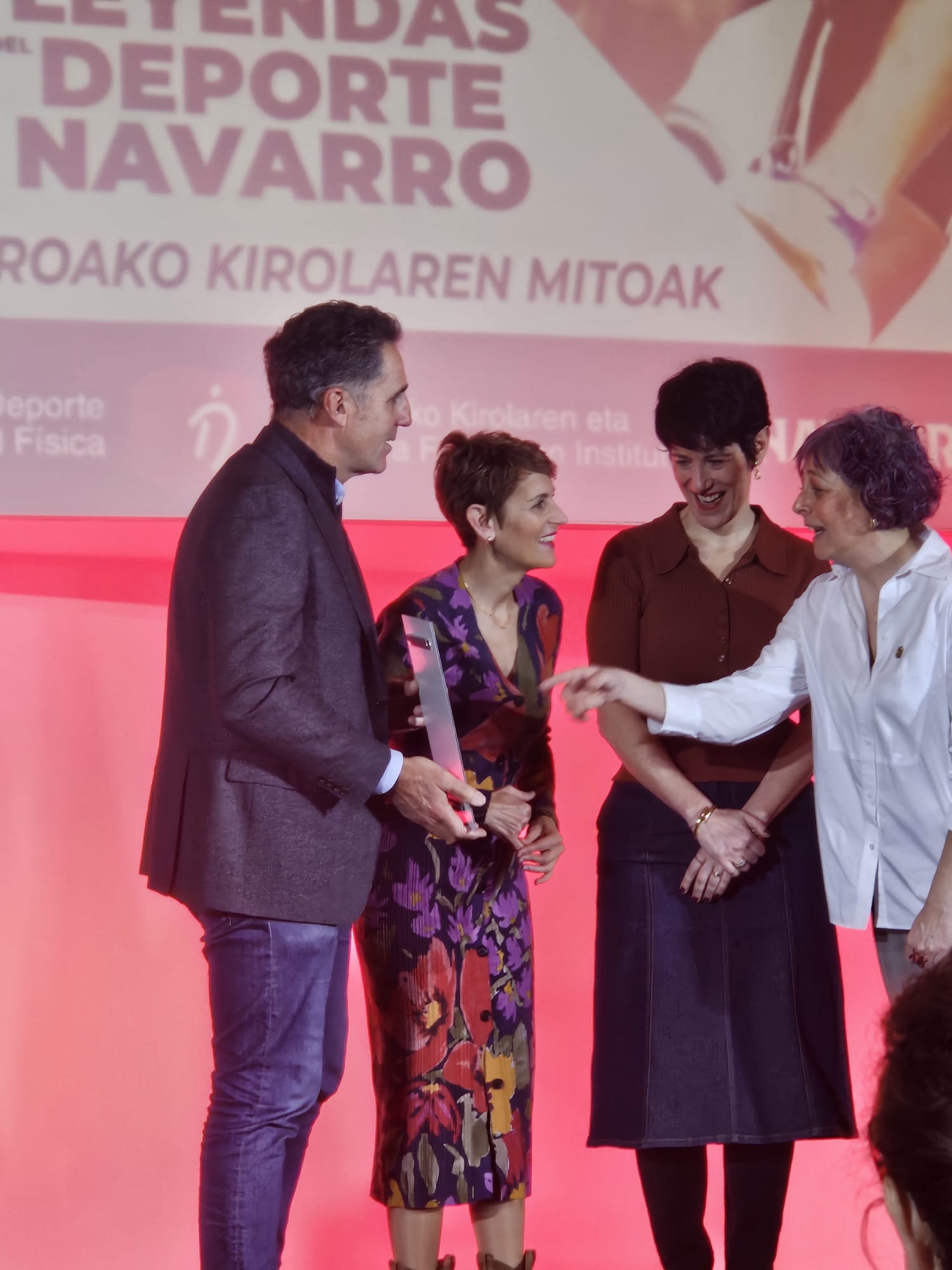 La Presidenta Chivite elogia ante la élite de los deportistas navarros la labor de “construcción social” que supone su ejemplo para la ciudadanía - Imagen 2