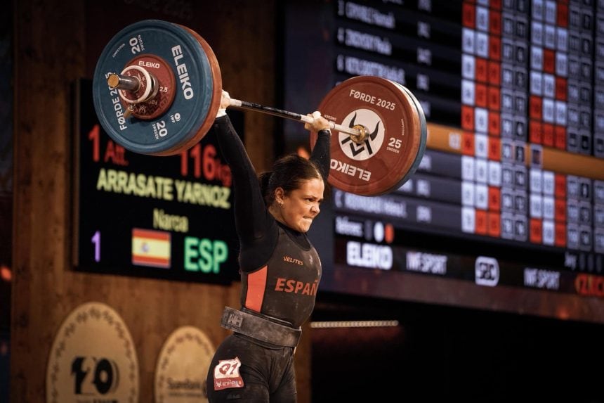 Naroa Arrasate firma un sólido 13º puesto en el Mundial Absoluto de Halterofilia de Førde