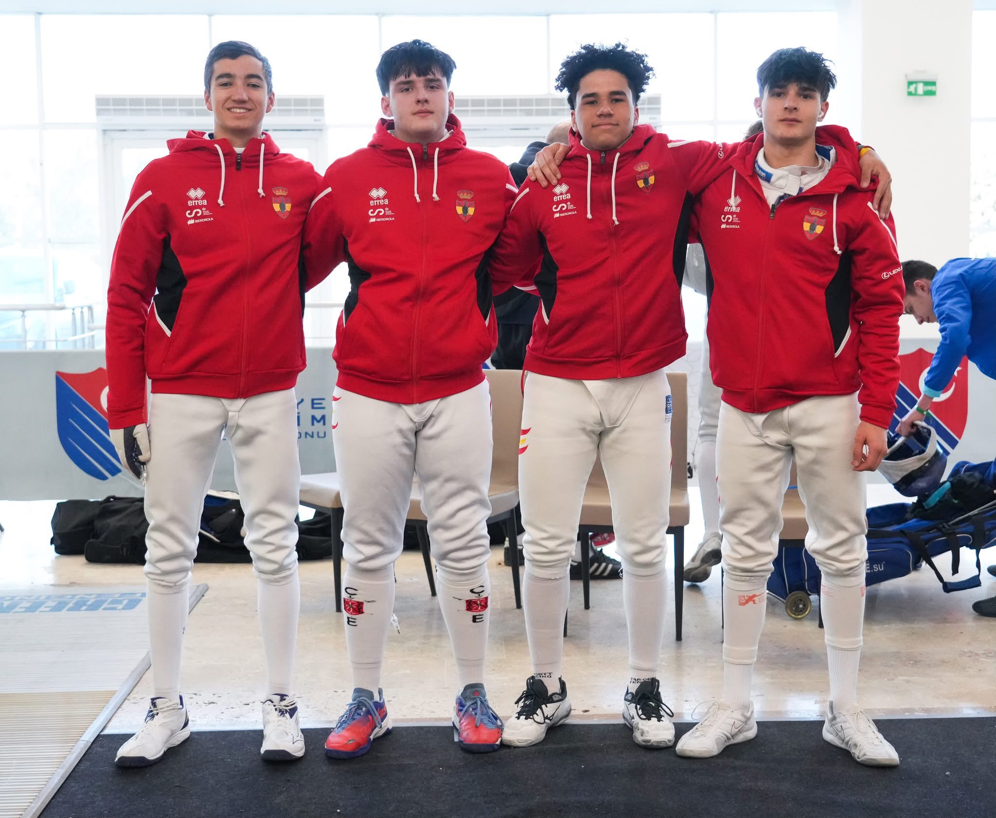 Rodrigo Moreno compite en el Europeo sub-17 de esgrima tras superar una lesión