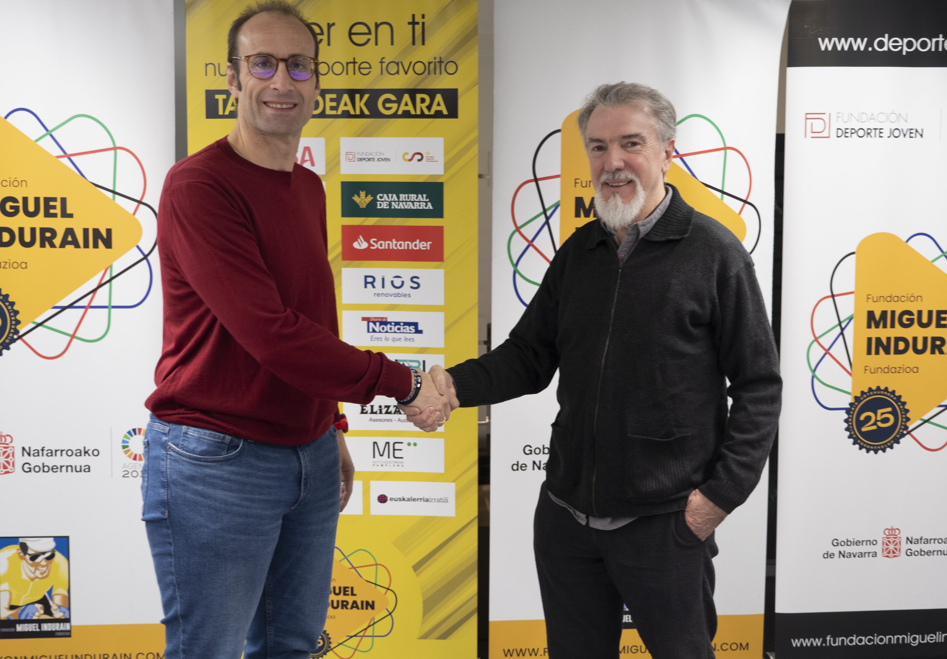 Firma del convenio de estructuración del baloncesto masculino