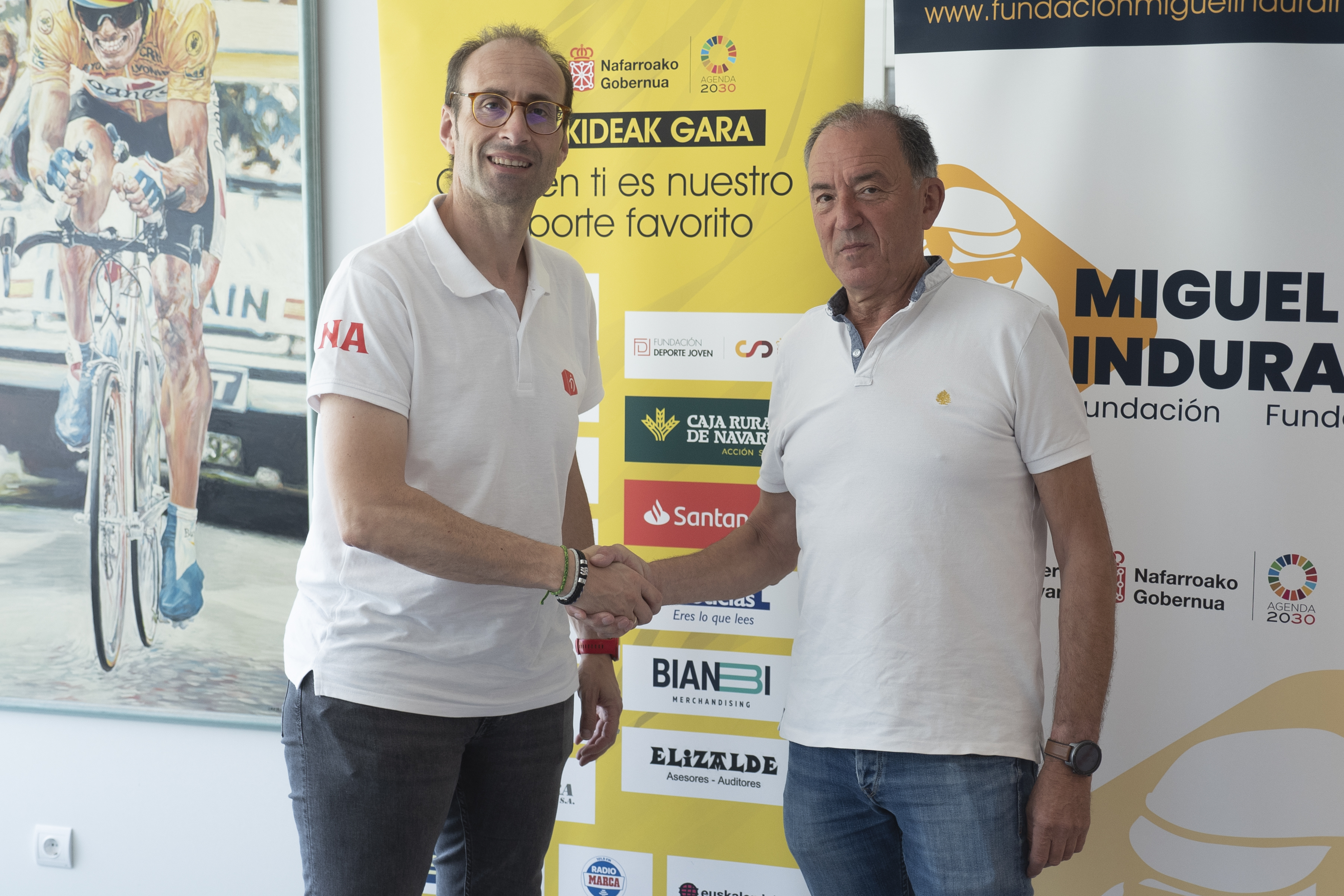 La Fundación Miguel Indurain renueva su apoyo a la Vuelta Ciclista Femenina Junior de Pamplona